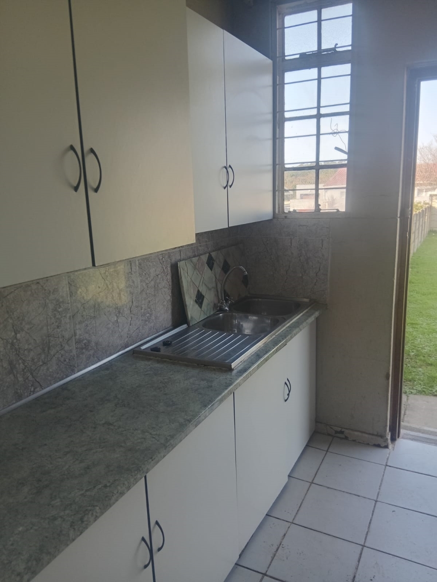 To Let 1 Bedroom Property for Rent in Collondale Eastern Cape